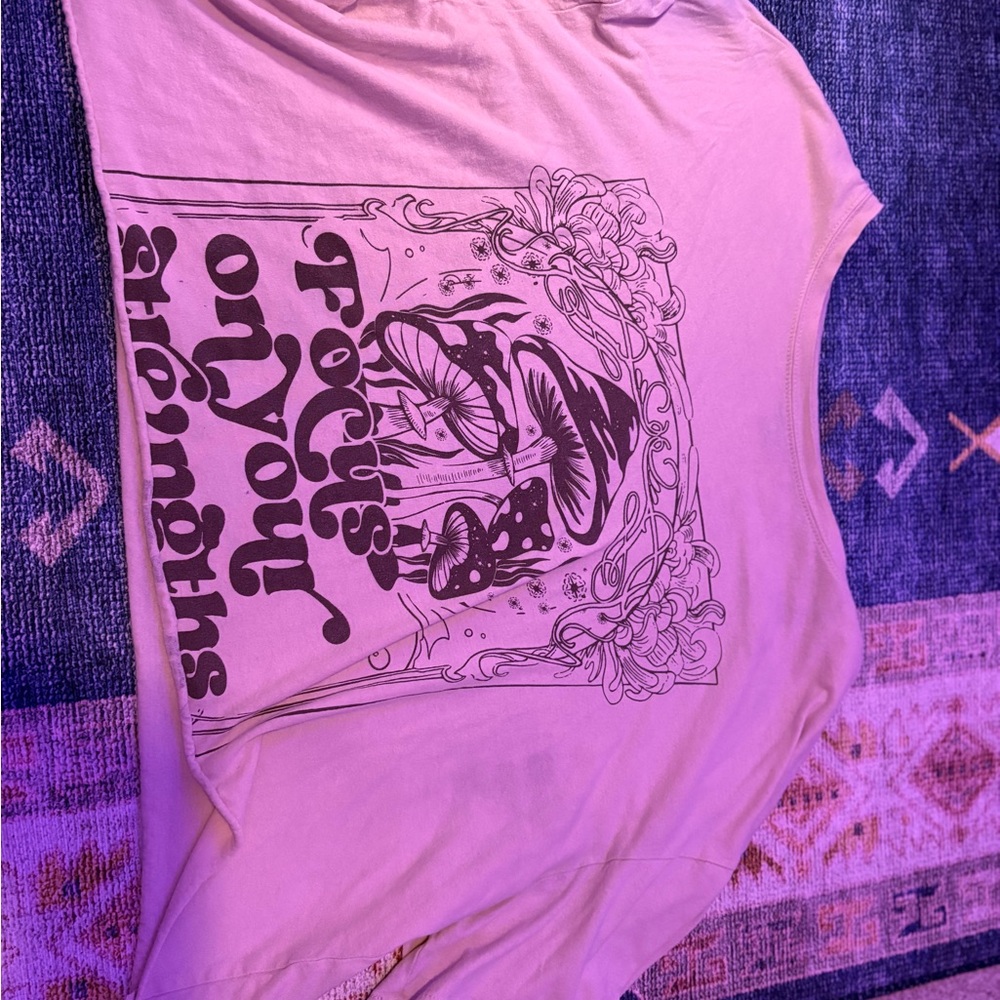 SHEIN Purple Graphic Crop Top